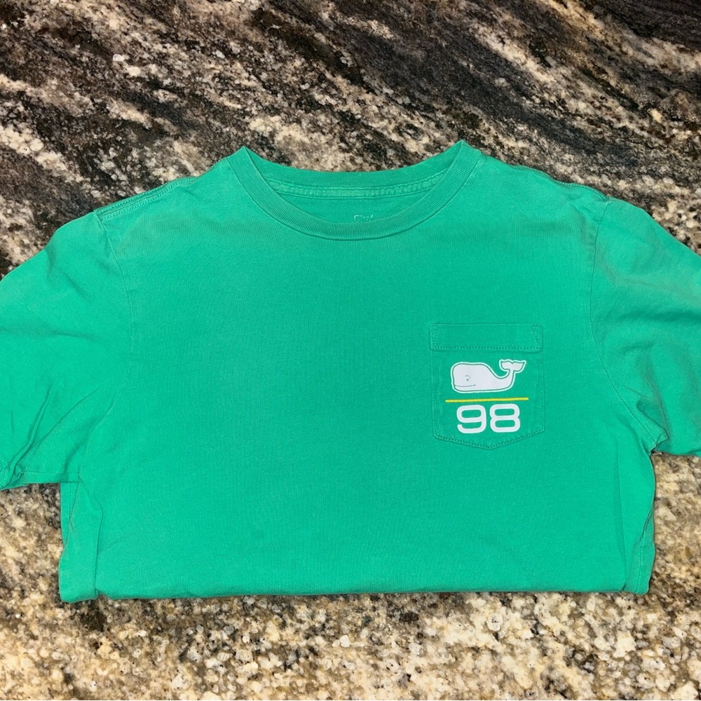 Vineyard Vines - boys  Green Vintage ‘98 tee with Whale logo
